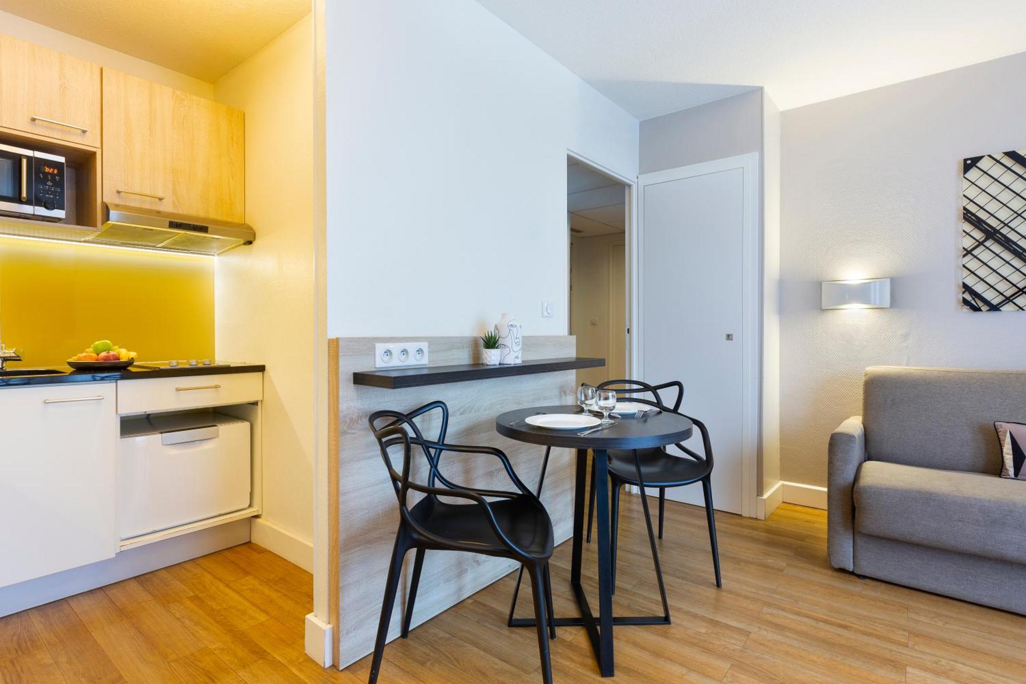Citadines Tour Eiffel Aparthotel 4*